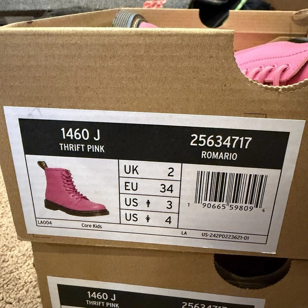 Dr Martens Hot Pink‎ Combat Boots Leather 1460 J Thrift Pink Girls Sz 4 Boys 3